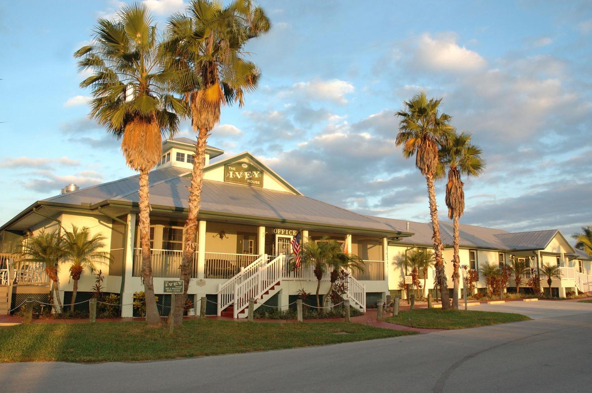 Ivey House Everglades Adventures Hotel מראה חיצוני תמונה